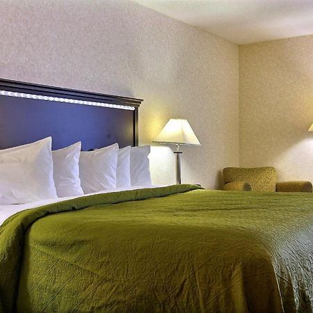 Quality Inn & Suites Менсфілд Екстер'єр фото
