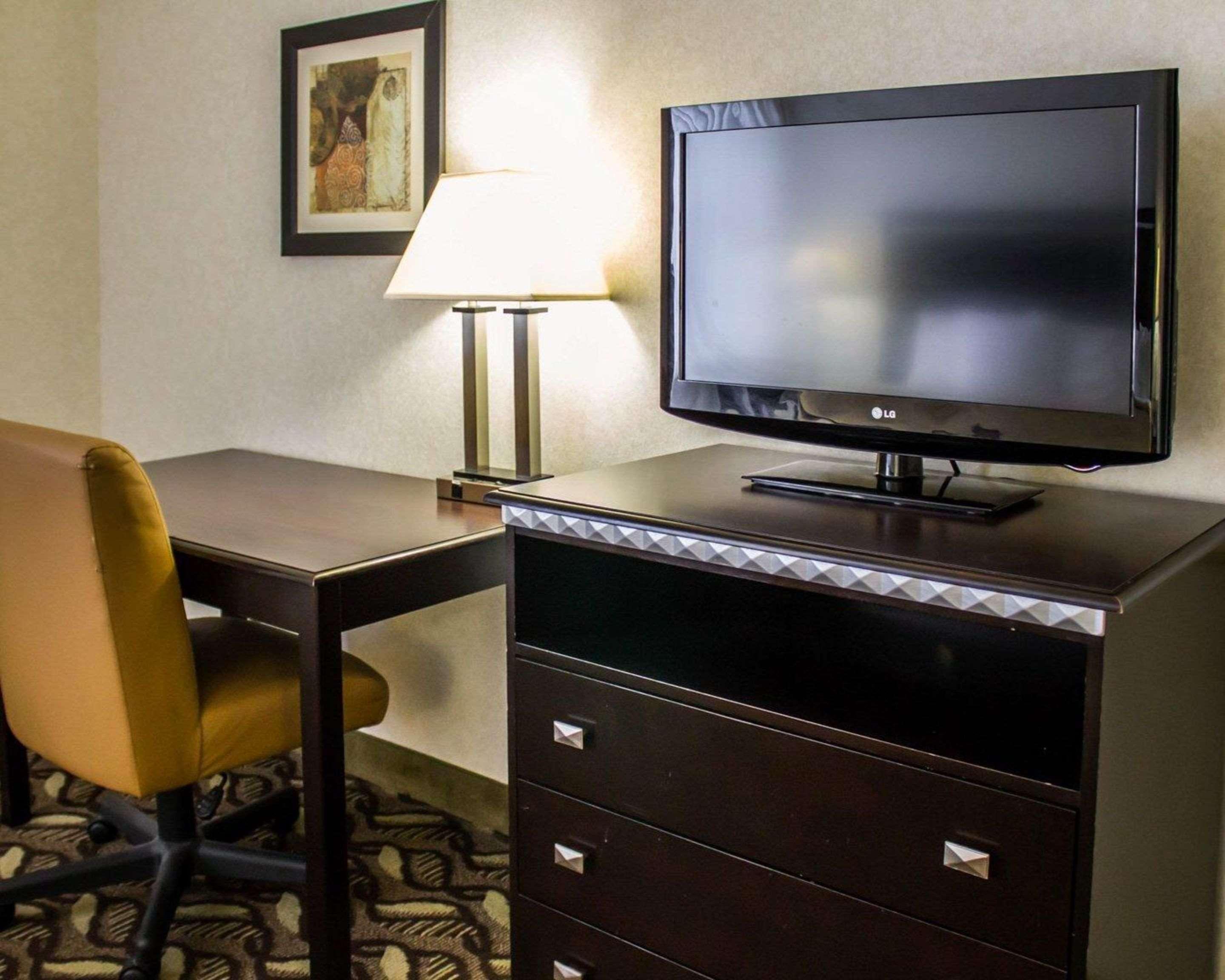 Quality Inn & Suites Менсфілд Екстер'єр фото