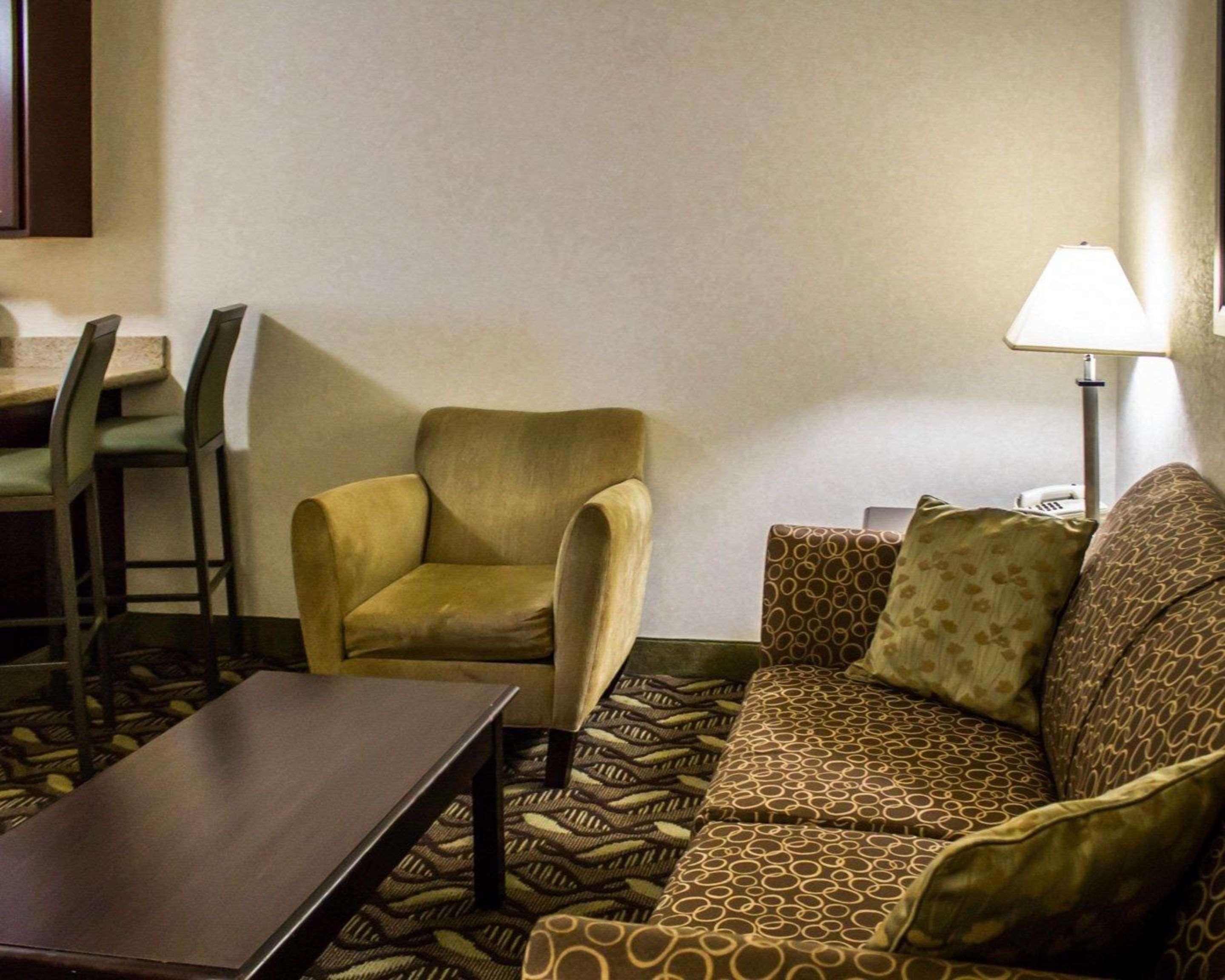 Quality Inn & Suites Менсфілд Екстер'єр фото